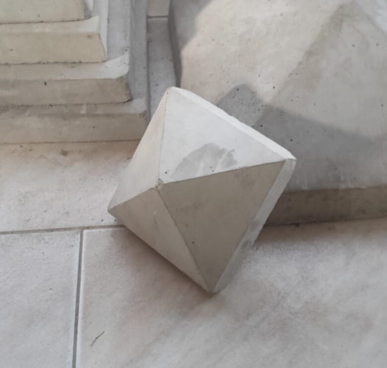 Chapeu P/mourao em Concreto 20x20