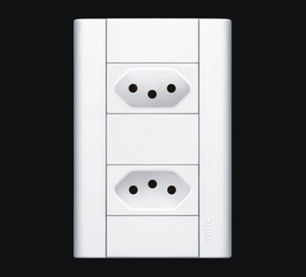 Conjunto 2 Tomadas 2p+t 20a 250v Distanciados Modulare - Fame