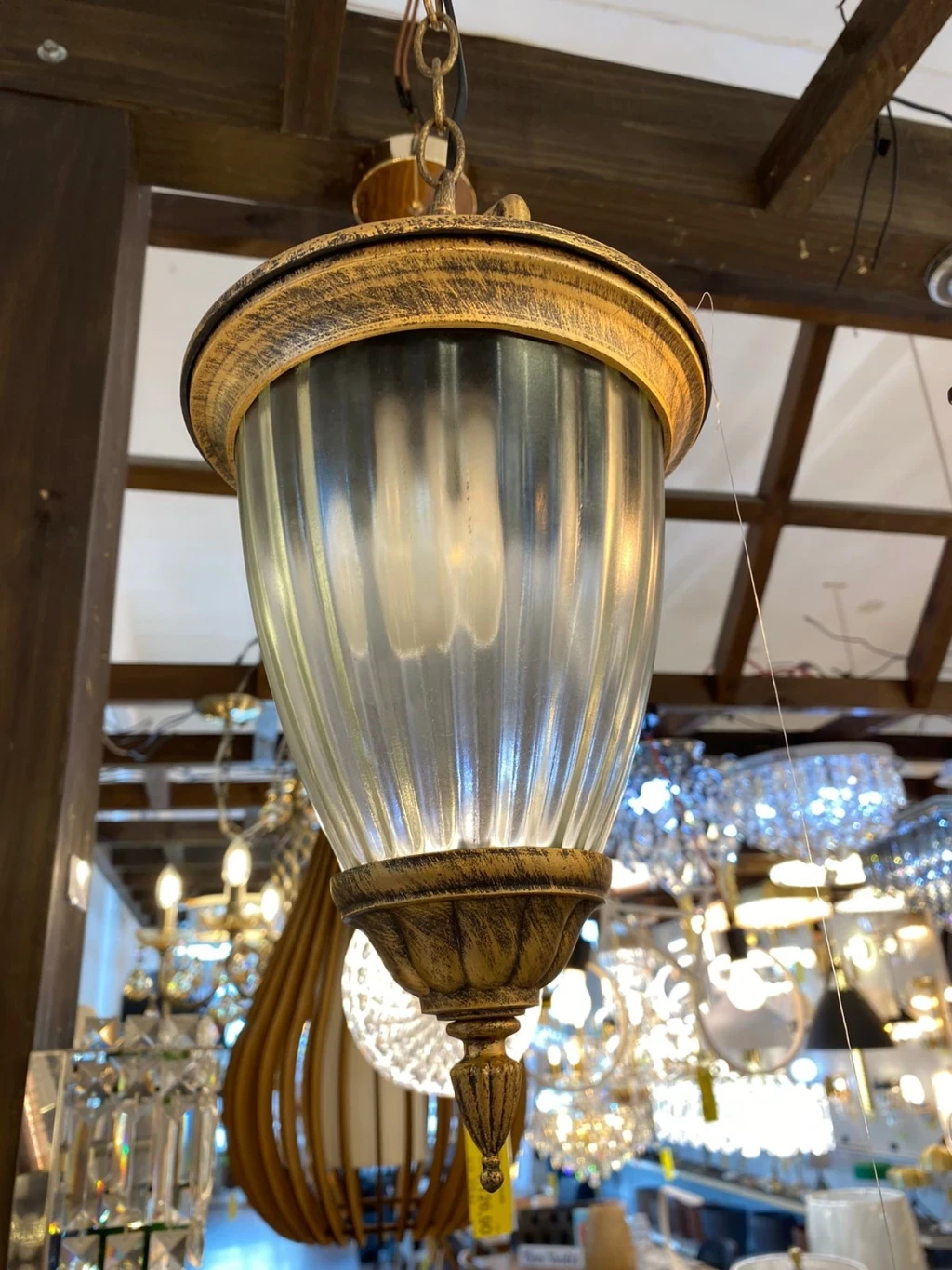 Pendente Tupiara York Dourado Jat 1 Lamp E27 1101 Ep Ov